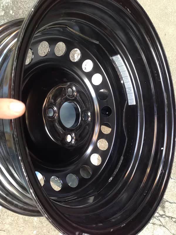 转让15寸新车刚拆下的铁轮毂