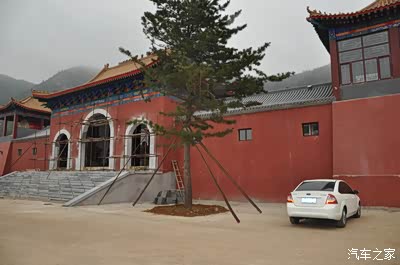 瑞气南来佛光再现,中国河北省保定市满城县---月明寺始建于唐朝