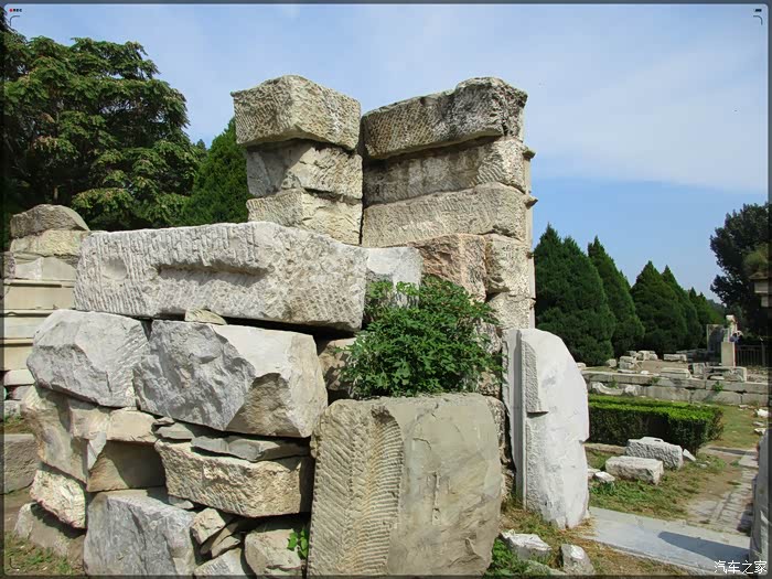 疯子游记看残垣断壁读一段历史游万园之园圆明园