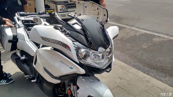 【青岛】春风大白国宾版(cf650tr-g)提车作业!