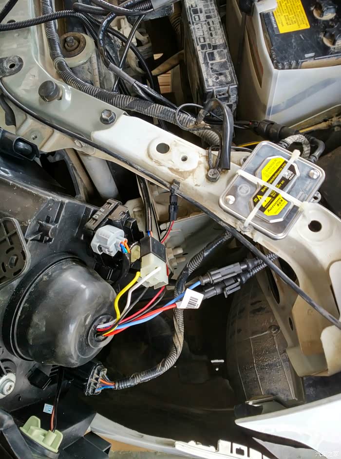 自己动手换大灯总成