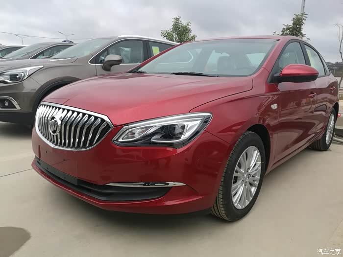 红色全新英朗用车心得