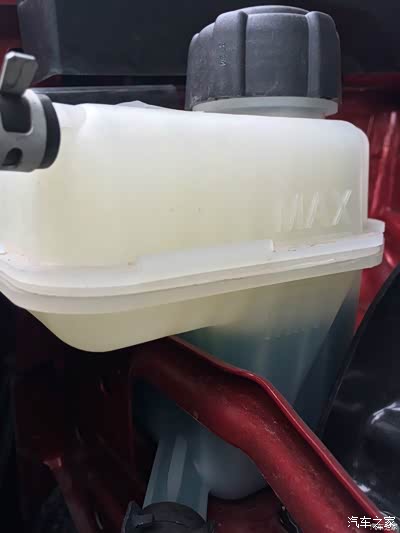 关于逍客冷却液副水壶及壶盖