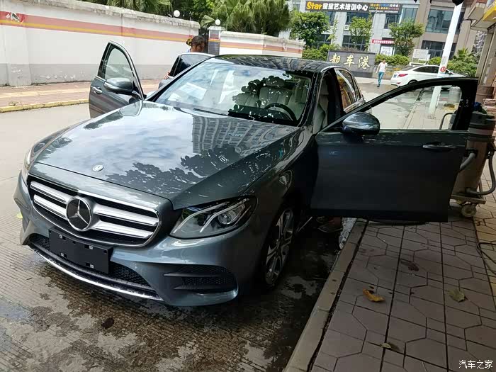 前天刚提车,月光宝石灰