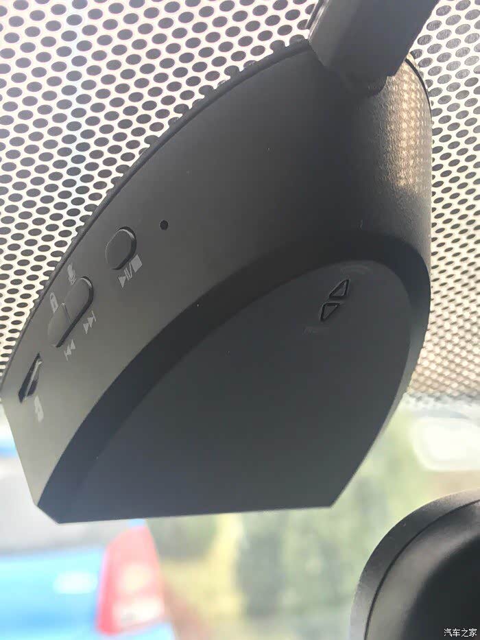 对这种是本田原厂行车记录仪!