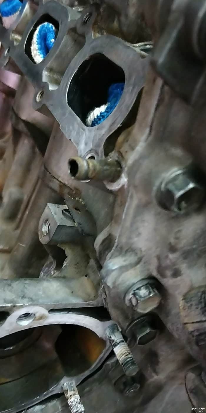 麻烦大师  看看我这个水路怎么不是通的  m18 s1发动机