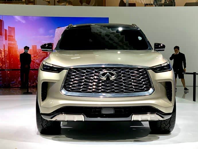 2020款的英菲尼迪qx60,强大的动力.宽敞的乘坐空间.