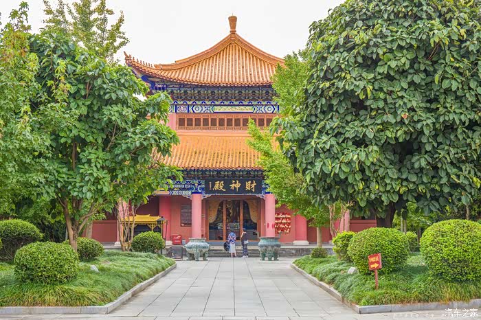 回味天龙八部畅游大理天龙寺体验一场江湖武林