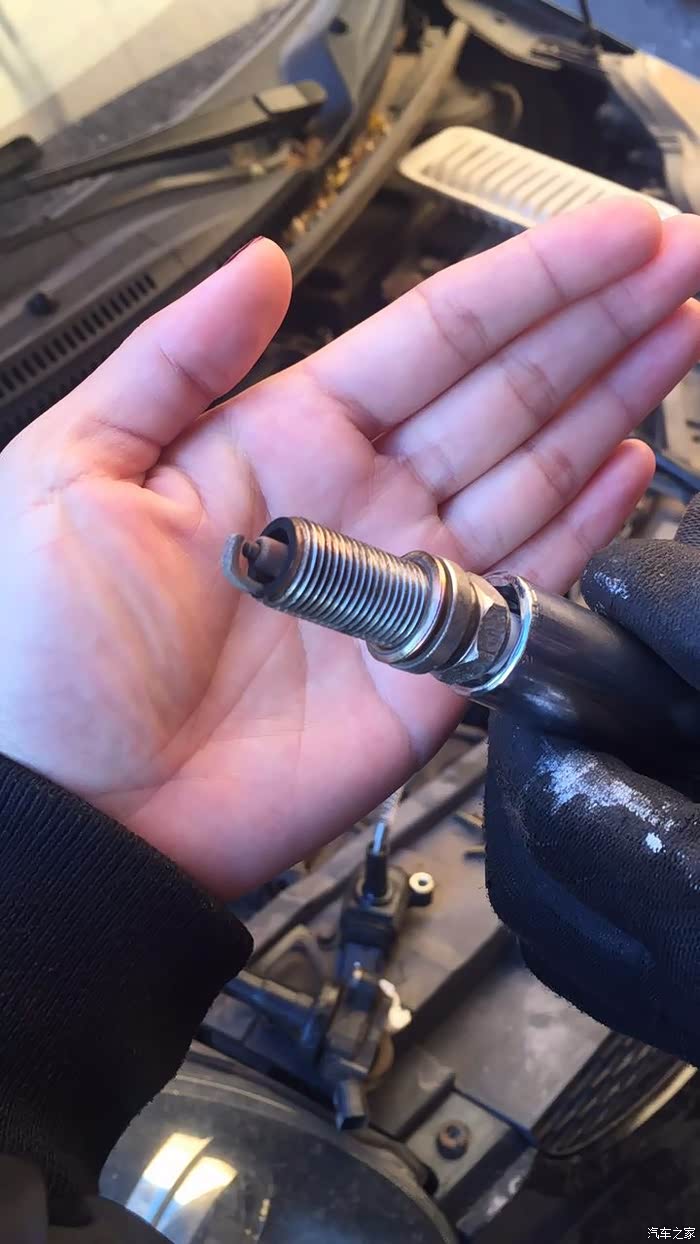 第一篇比亚迪fo蛋蛋自己动手保养更换火花塞,节气门,换机油