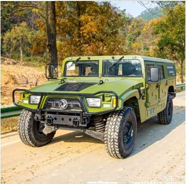 东风猛士越野车eq2050b行驶