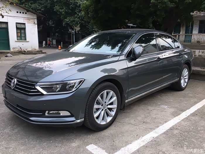 我的极品迈腾普鲁士灰哦