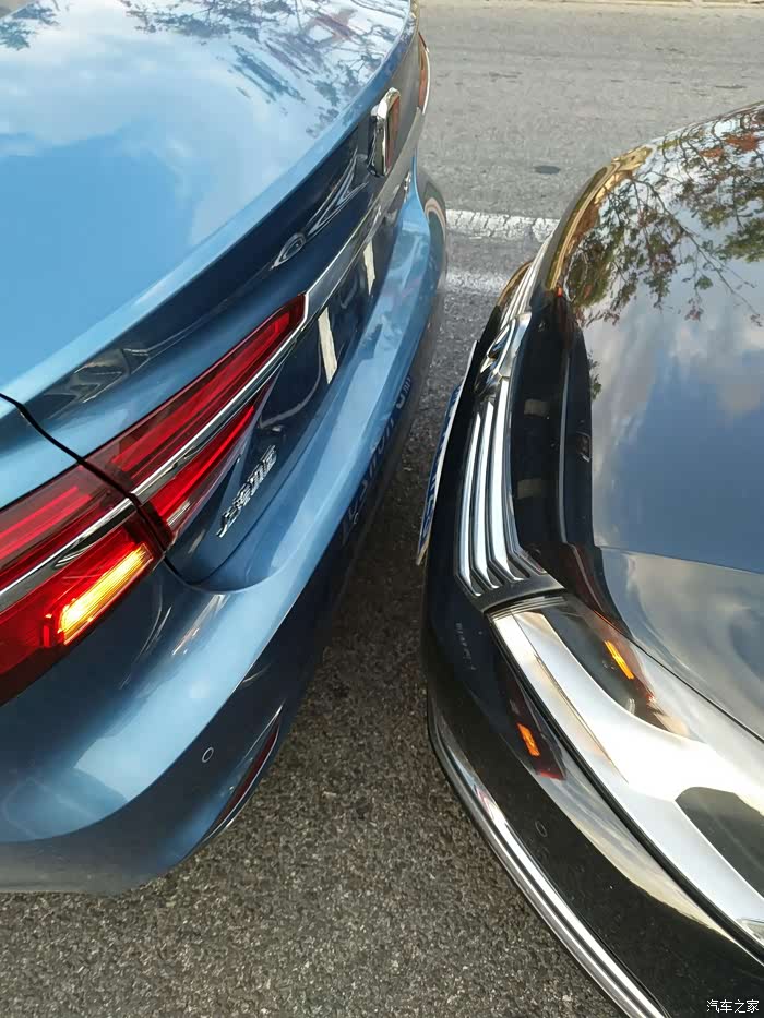 荣威i6自动智享版提车一个星期首撞