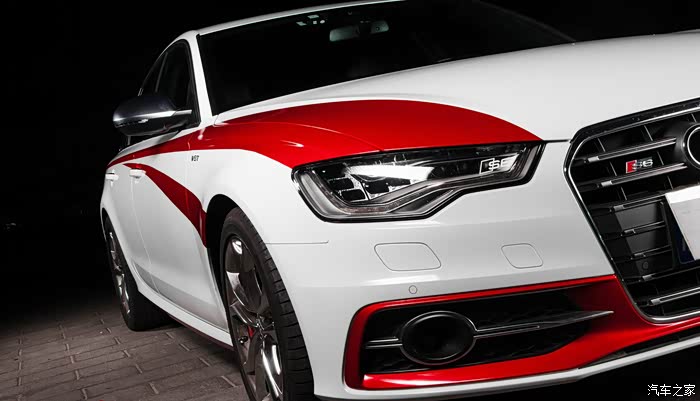 勇猛强劲的rs6再配上时尚动感拉花你值得拥有