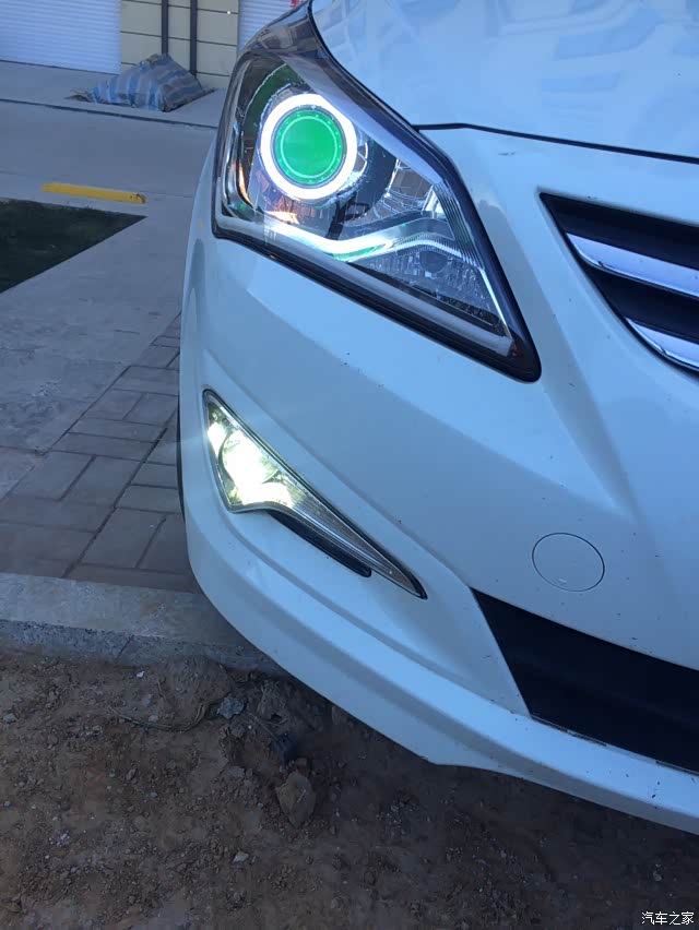 瑞纳雾灯改装透镜