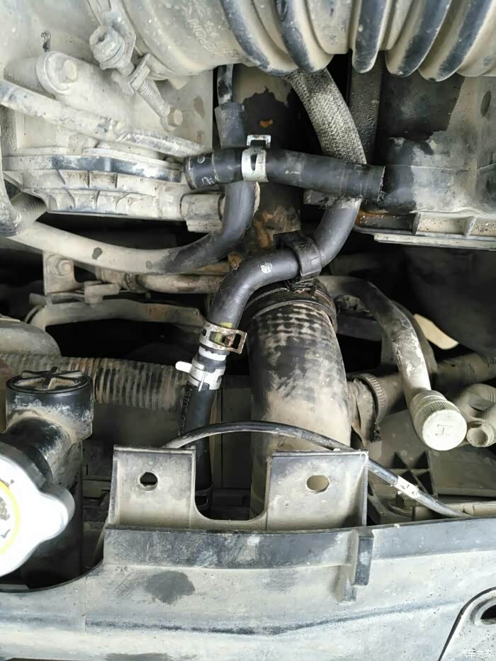 【图】自己动手,更换水箱小水管_马自达6论坛_汽车之家论坛