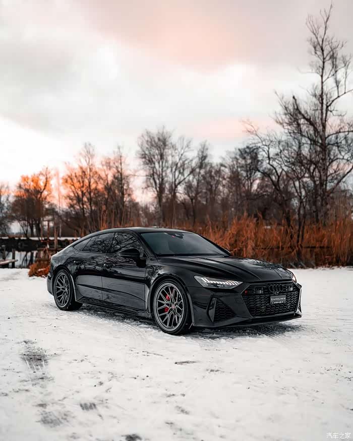 奥迪rs7sportback雪地里撒欢