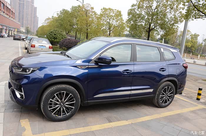 超级适合春天也很适合我的一款车子瑞虎8plus