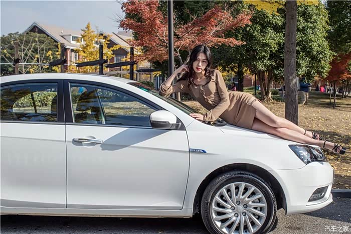 媳妇当大老婆倾情出演,首个车模献给帝豪phev