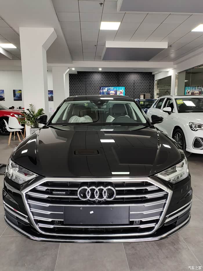 全新奥迪a8提车简单作业