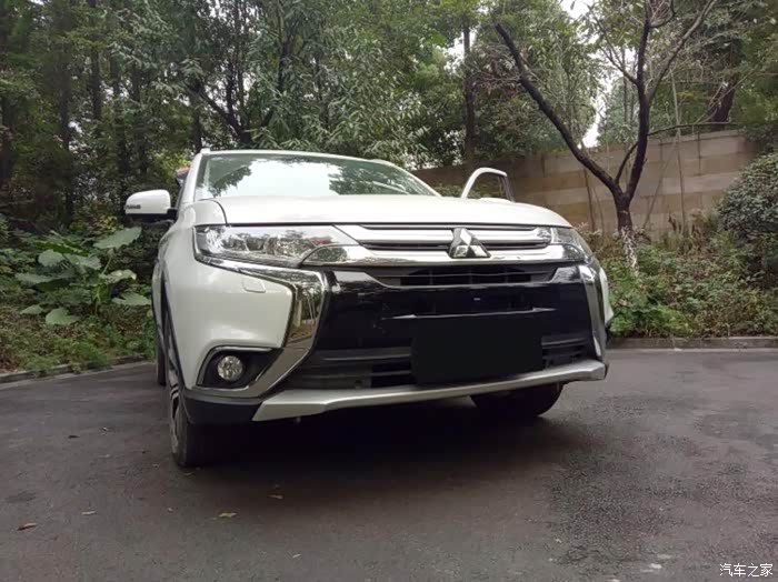 欧蓝德4驱尊贵版1w公里作业