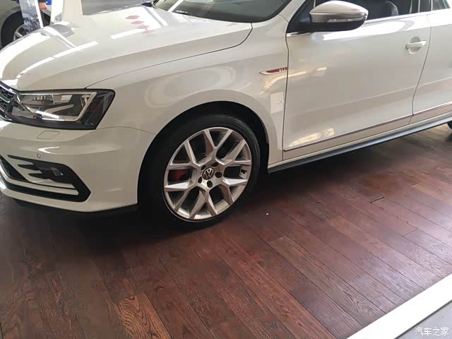 速腾gli这套轮毂 相当棒