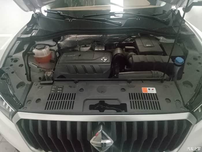 新提宝沃1.4tbx5一辆