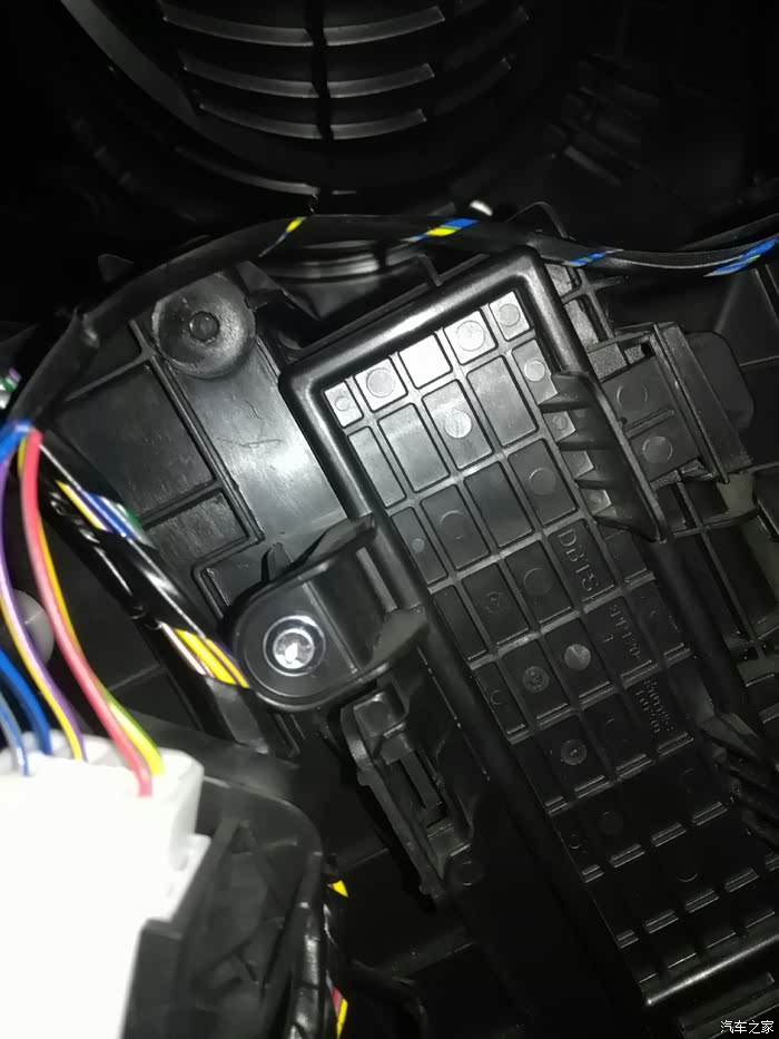 【图】自己动手换空调滤芯_东风风神ax7论坛_汽车之家论坛