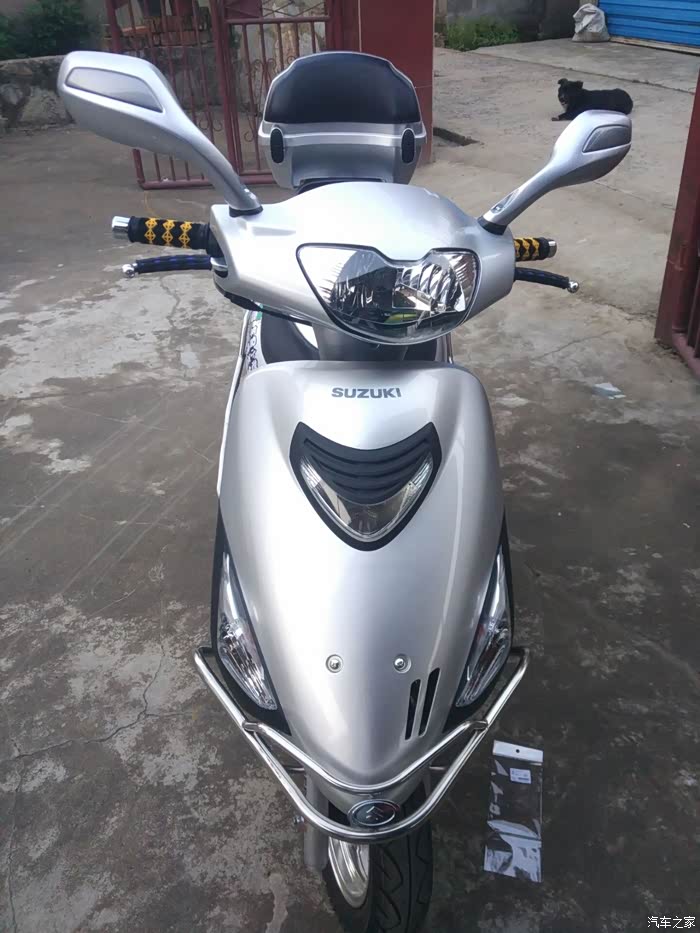 新海王星ua125t-a 一直在纠结买踏板车终于敲定海王星 今天是520