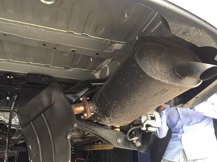 欧蓝德底盘装甲作业