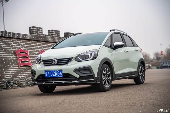 开往春天的汽车#第四代飞度潮越版踏青 专业风筝大师教你放风筝