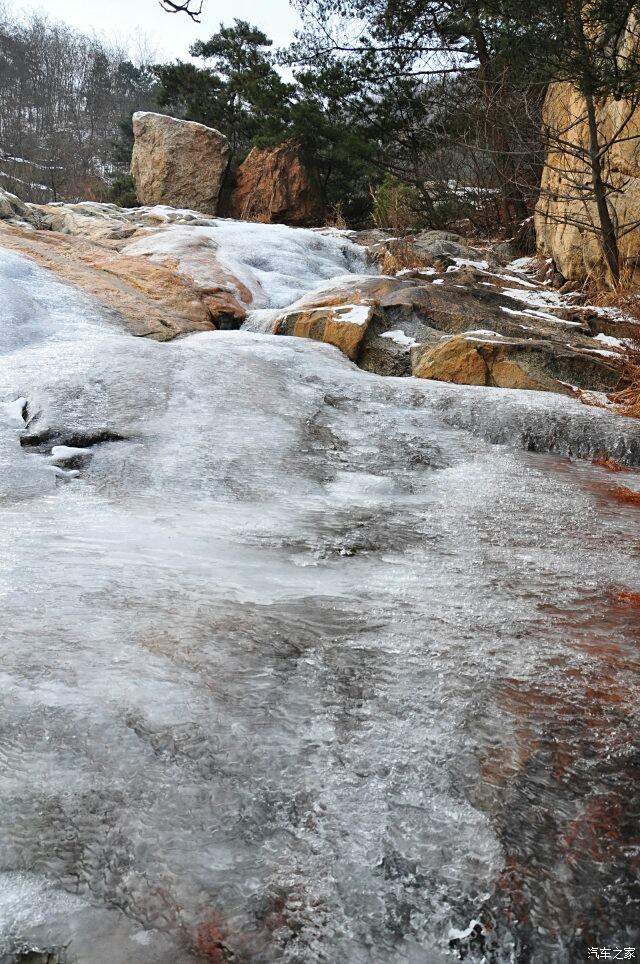 莱芜彩石溪冰瀑图片