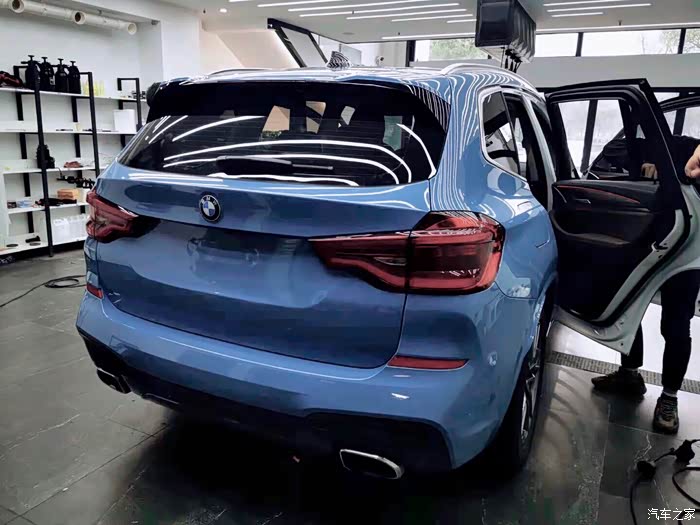 冬天的颜色瓷器蓝