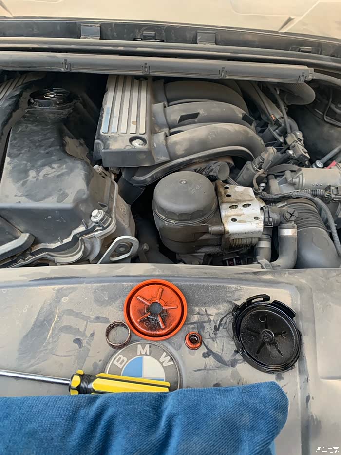 12款宝马318iae90废气阀处渗油