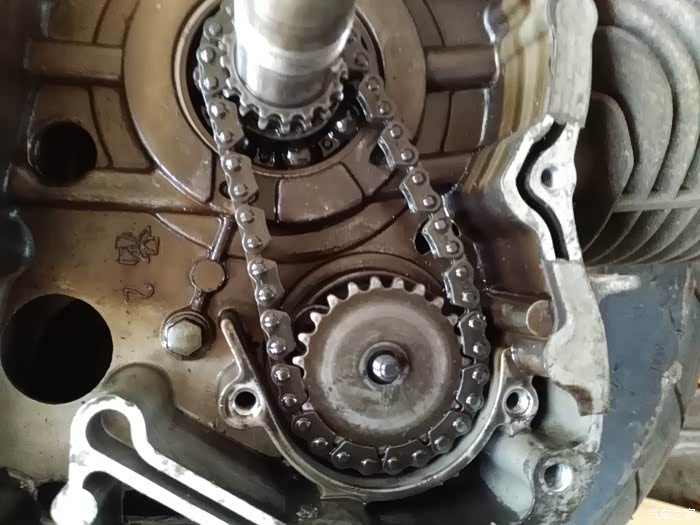 油田折腾闲着没事拆发动机玩原金城gy6150发动机