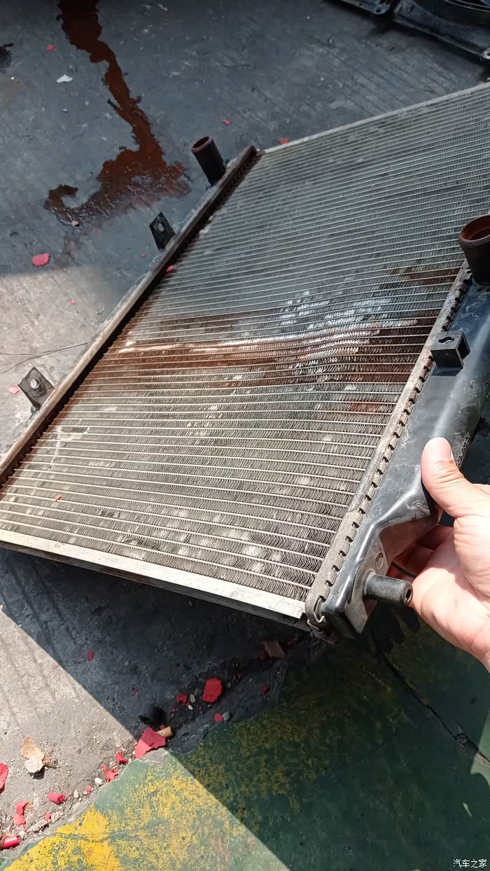 连飞20小时水箱裂了