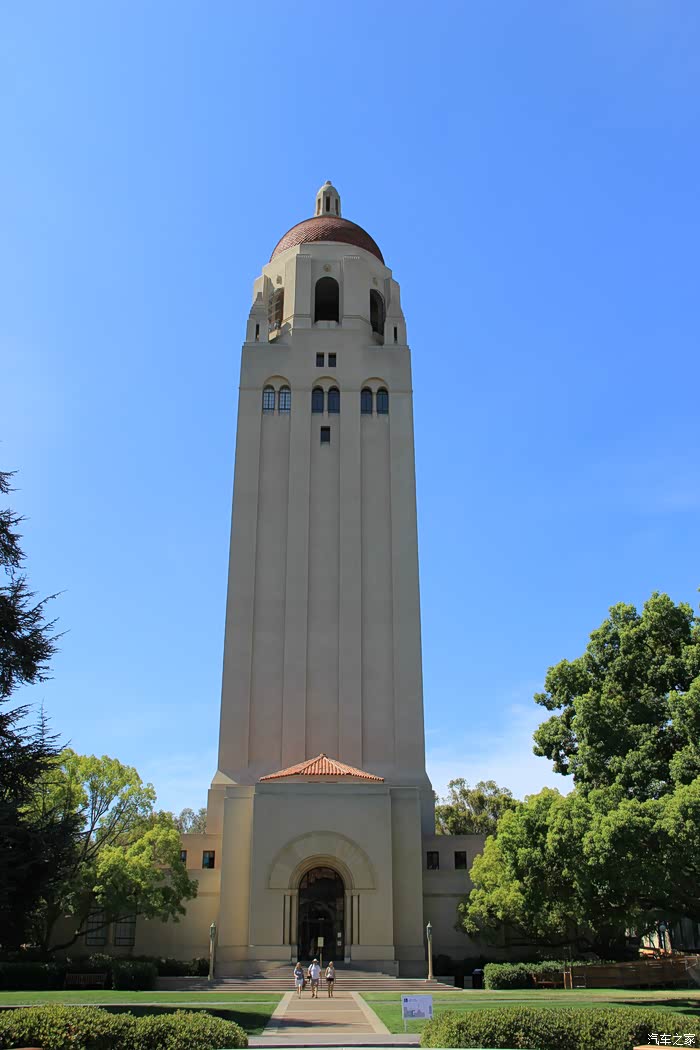 胡佛塔----斯坦福学地标建筑 (胡佛,美国31届总统,是斯坦福学毕业生).