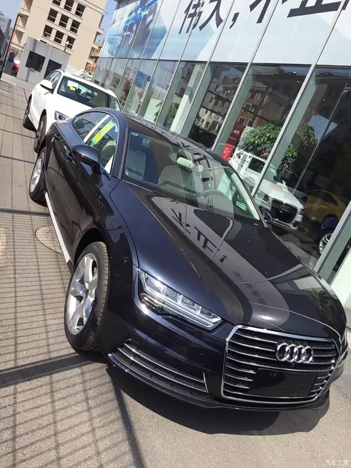 【图】谁有a7月光蓝现车图发来看看!_奥迪a7论坛_汽车之家论坛