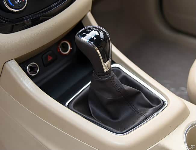 s7手动挡的档杆 个人觉得真心不好看