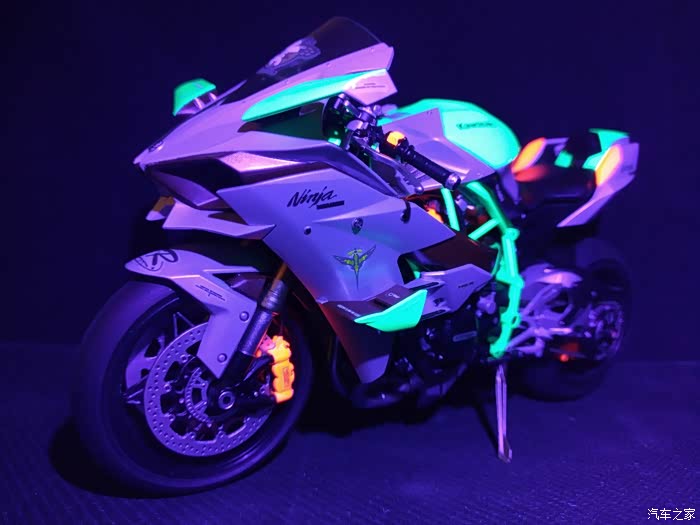 川崎h2r改色完成