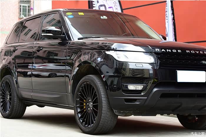 路虎揽运定制22寸锻造轮毂又一次完美的改装
