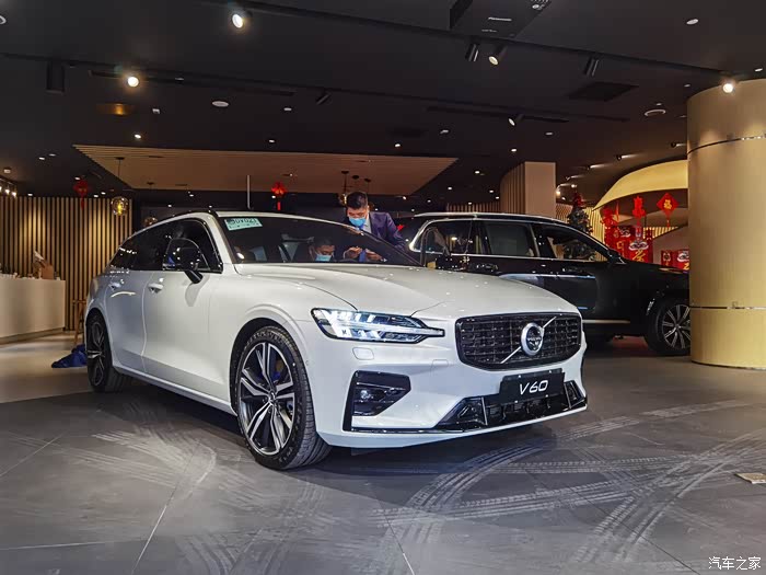 北京沃尔沃v602021款智雅运动提车