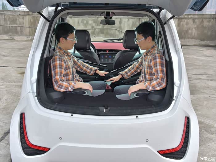 众泰e200终极改装,2座车变4座车~~~~~~~