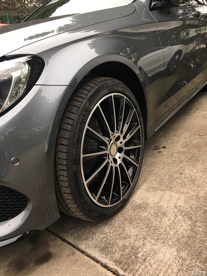 奔驰c200短轴选配19寸轮毂