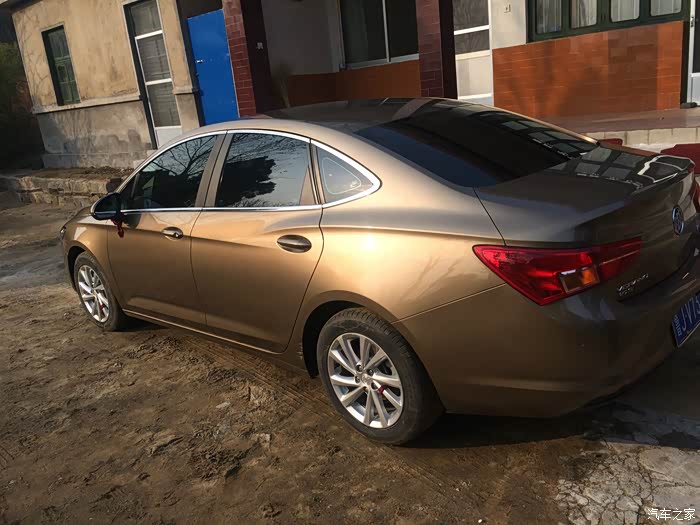 泰安15s自领琥珀棕提车作业