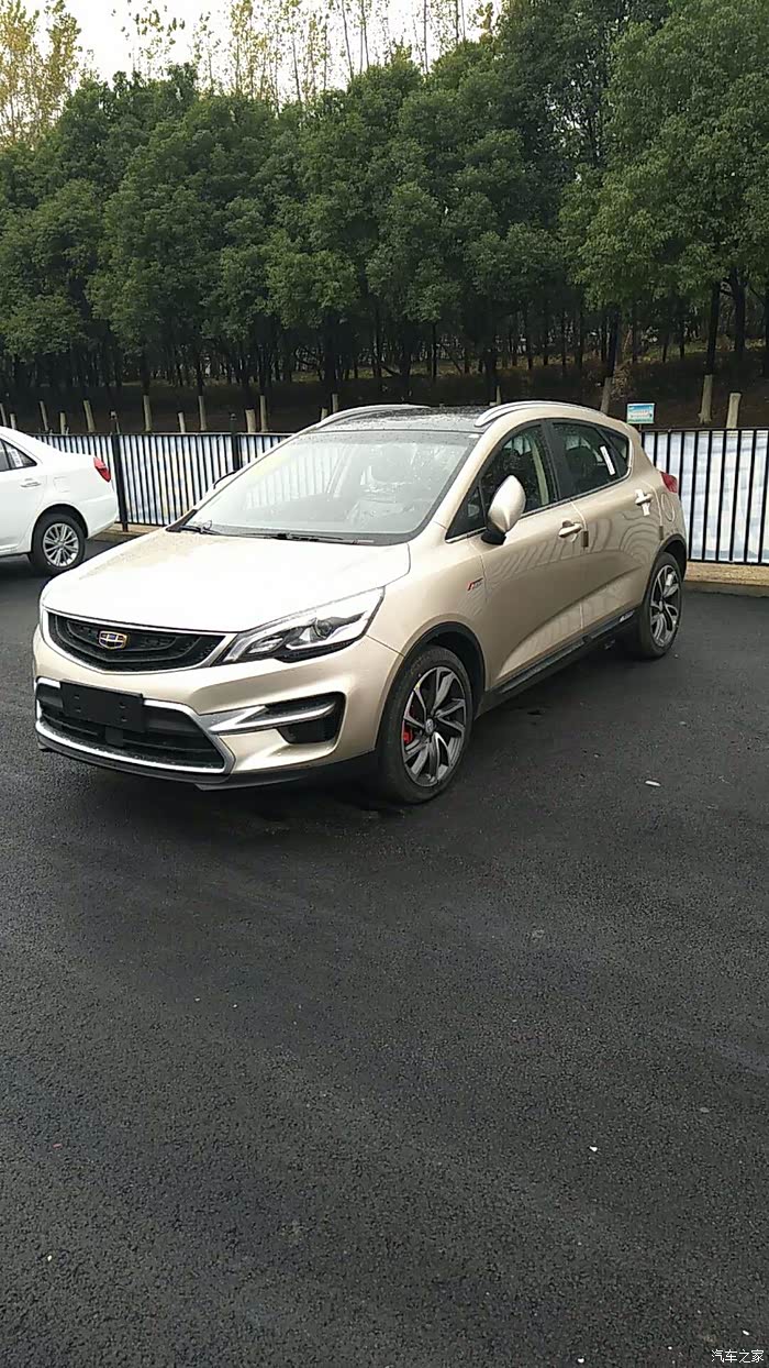 10万内落地 帝豪gs 金色 ,看着很喜欢