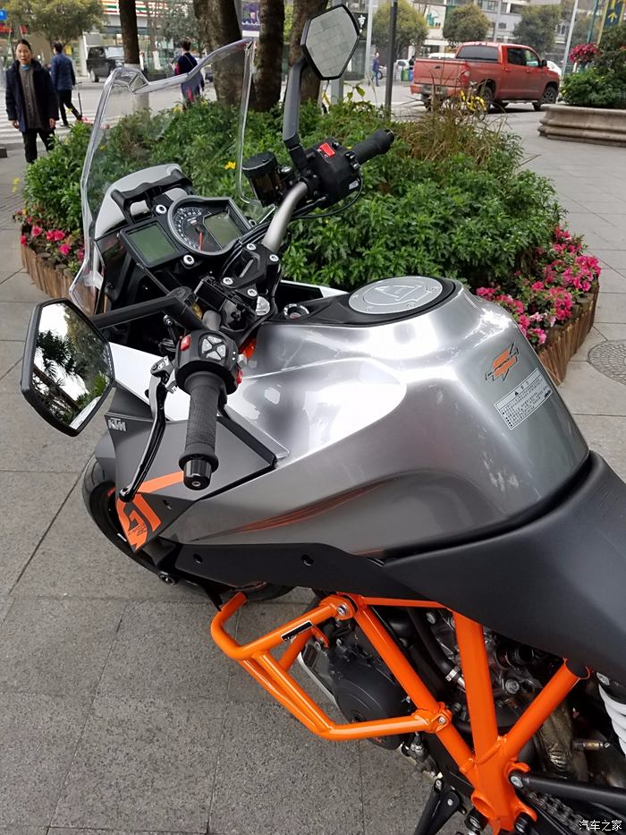 ktm 1290 gt怪獸出力的輕量級非典型旅行車!