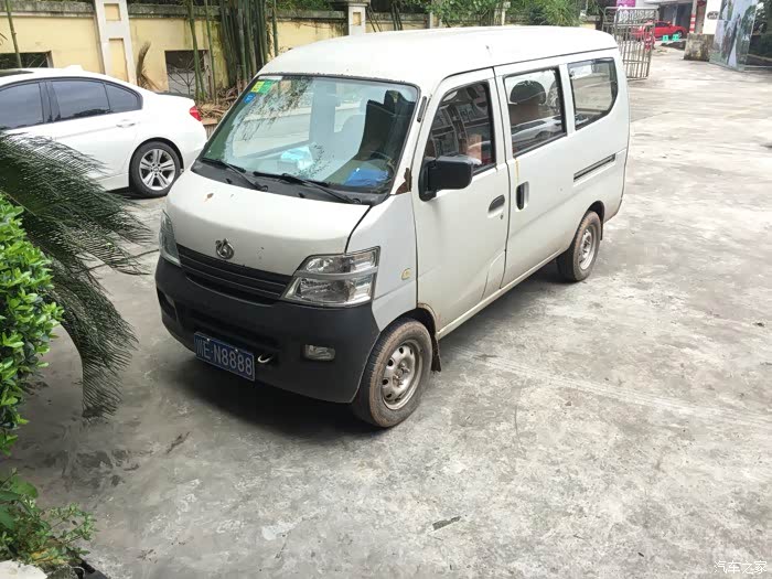 感觉自己不如一个开面包车的,敢不敢晒晒自己的车牌