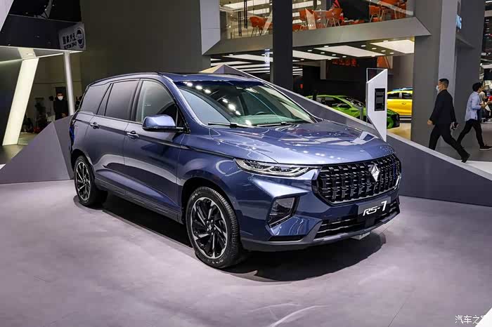 新宝骏全新中型suv配6座7座布局性价比高的一款