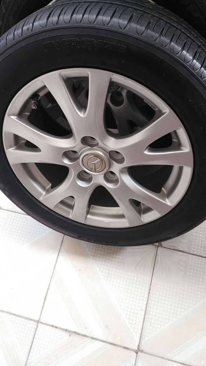 代友出睿翼原厂轮毂轮胎成色很好哦