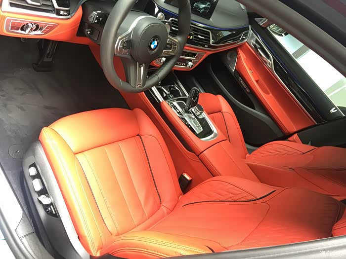 4822 | 回复: 38 宝马7系论坛 问下老哥们,18款740尊享型提车都能到